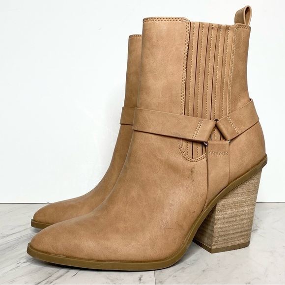DV by Dolce Vita Nilano Light Brown Harness Heeled Bootie 9 1/2 - Picture 1 of 14